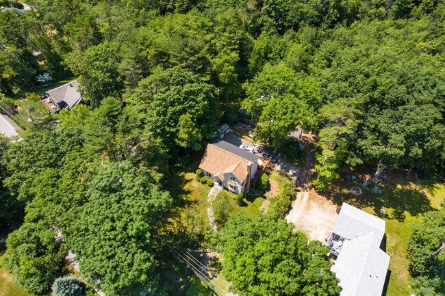 Building Photo - 28 Shoals View Dr