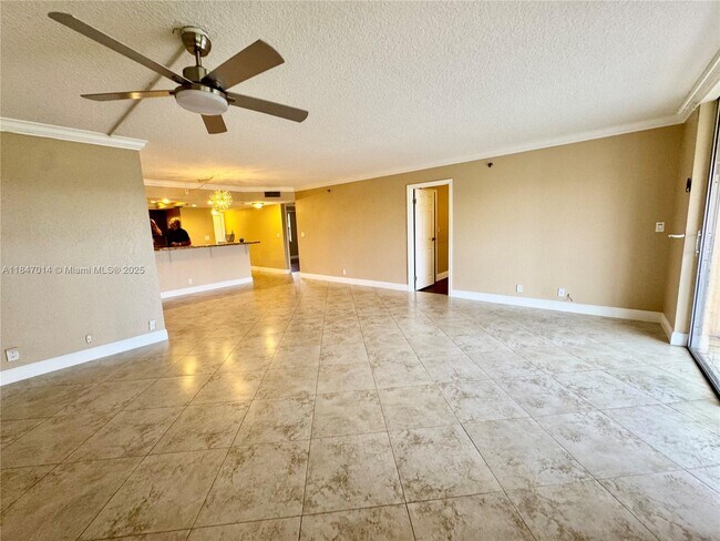 Building Photo - 3100 W Rolling Hills Cir