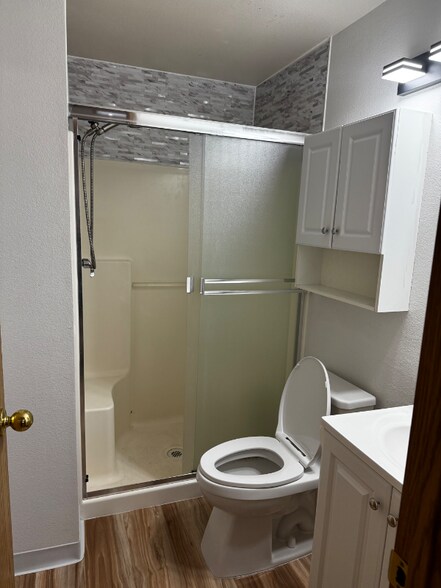 Building Photo - 118 Chickadee Dr