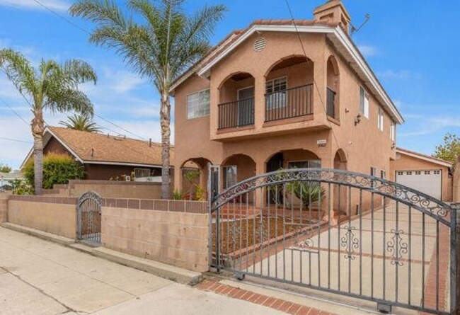 Building Photo - 1060 McFarland Ave