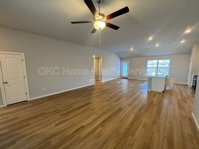 Building Photo - 928 Dusky Valley Ln