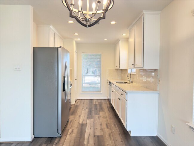 Building Photo - 11222 Overland Trail Dr