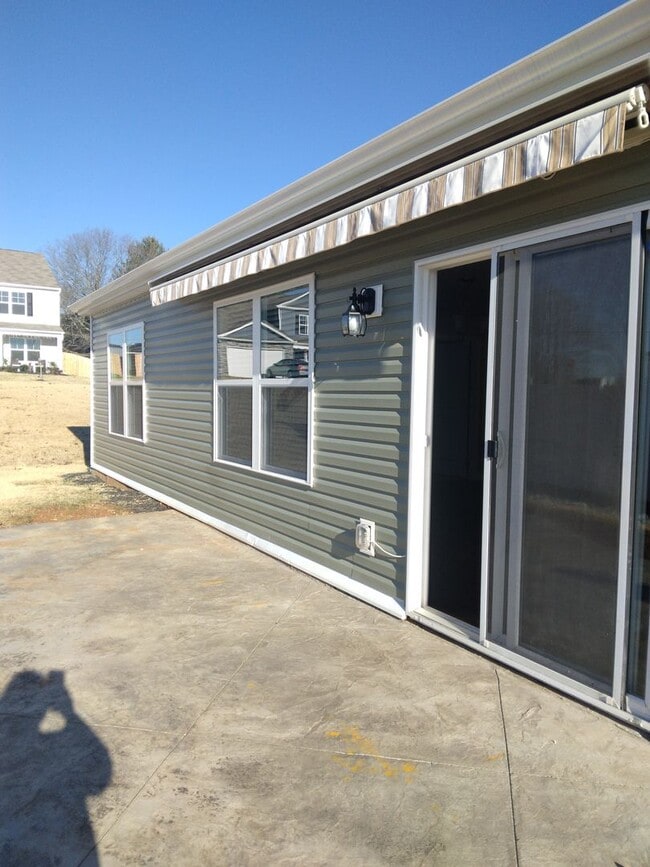 Building Photo - Single Family Home in Talbott, TN