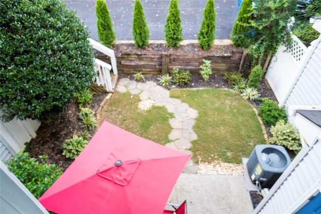 Building Photo - 3230 Cape Cir