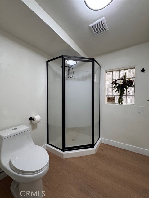 Building Photo - 1734 Prospect Ave