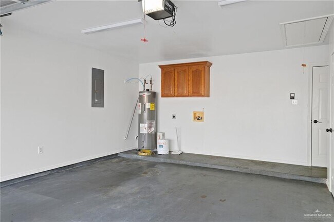Building Photo - 25 Via Cantera Dr