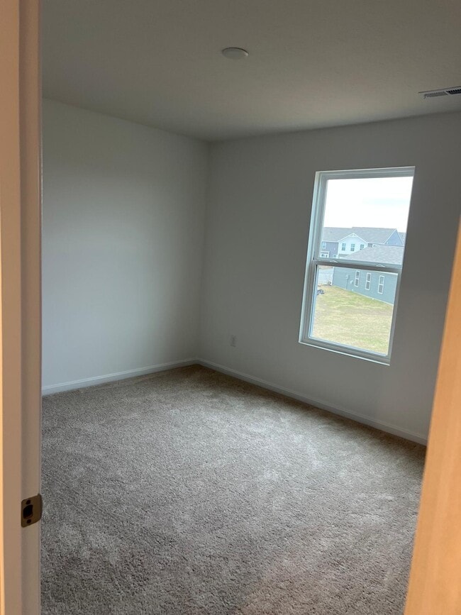 Building Photo - 3345 Sunbeam Pl