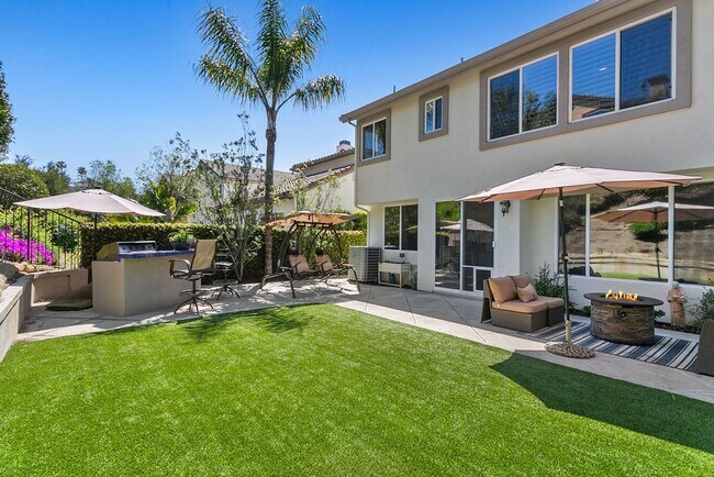 Building Photo - Gorgeous Large Furnished Home in the Gated Community of San Joaquin Hills!