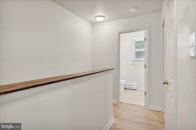 Building Photo - 11 Thistleton Rd