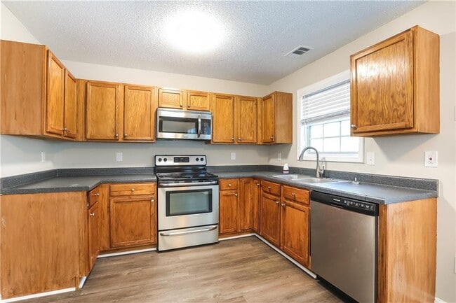 Building Photo - 6961 Mahonia Pl