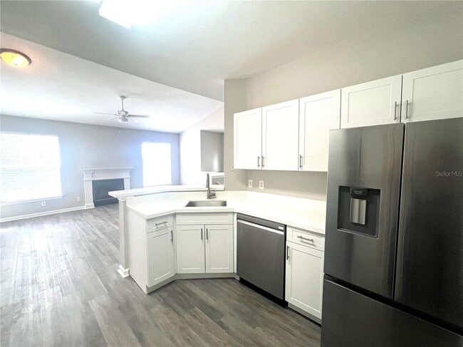 Building Photo - 18046 Villa Creek Dr