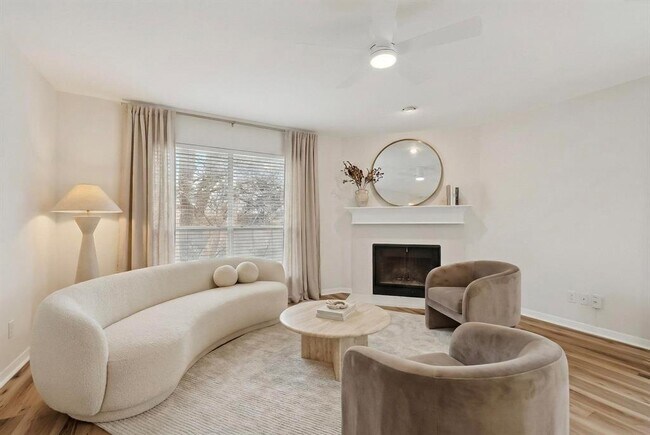 Building Photo - 2450 Wickersham Ln