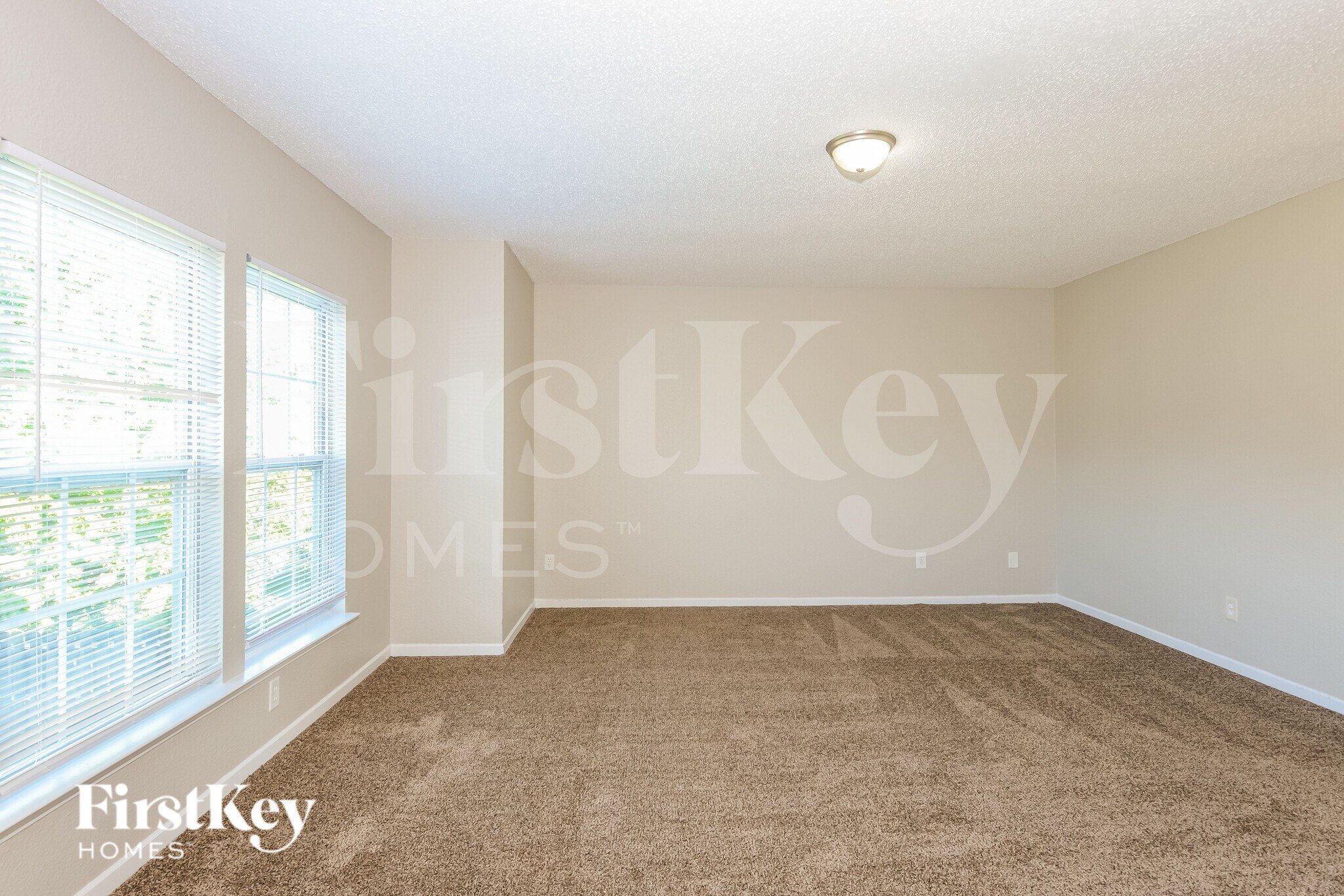 Building Photo - 10473 Windward Dr