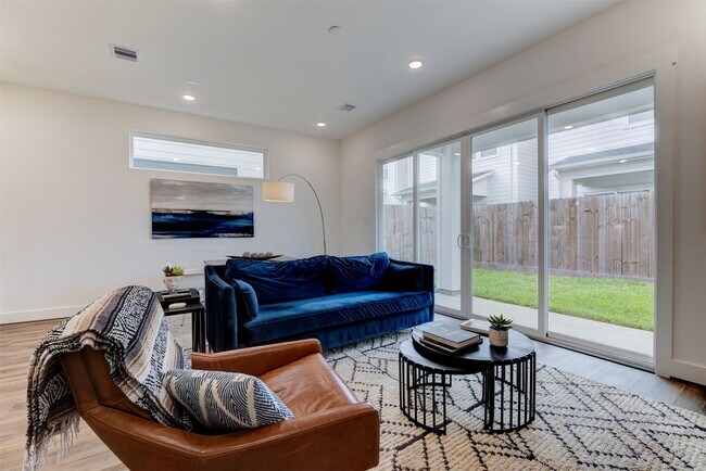 Building Photo - 3517 McIlhenny St