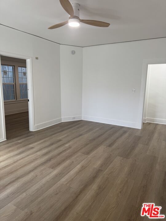 Building Photo - 842 S Berendo St