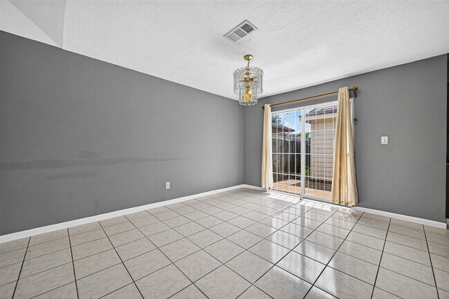 Building Photo - 4131 Baynard Dr