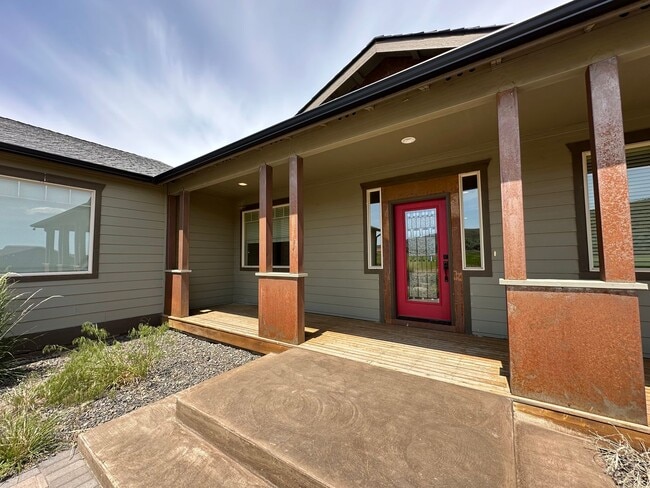 Building Photo - House On the Hill with Beautiful Views!