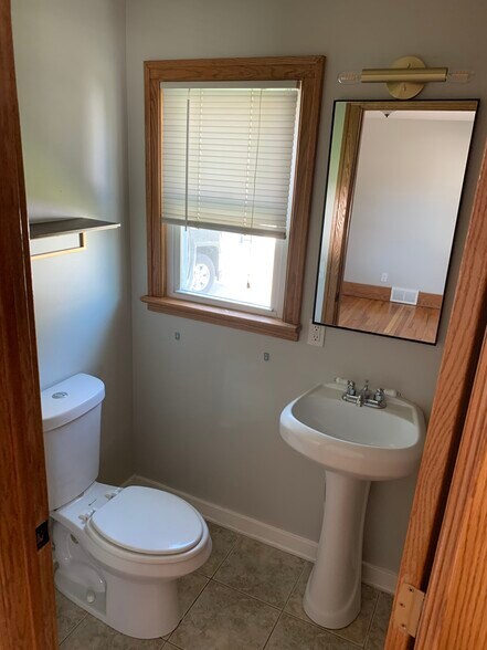 Building Photo - 1443 Fremont Ave NW