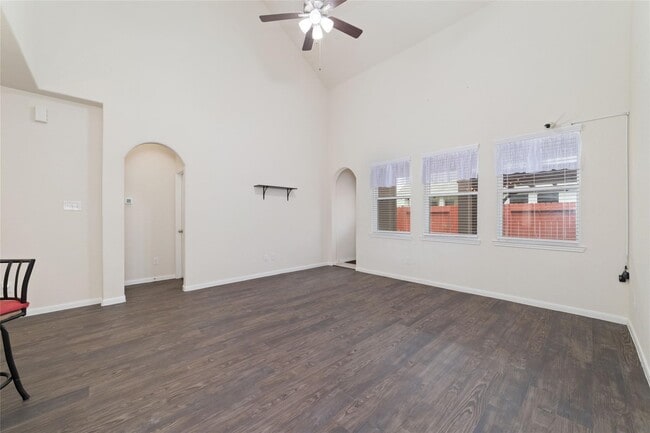 Building Photo - 13842 Evansdale Ln