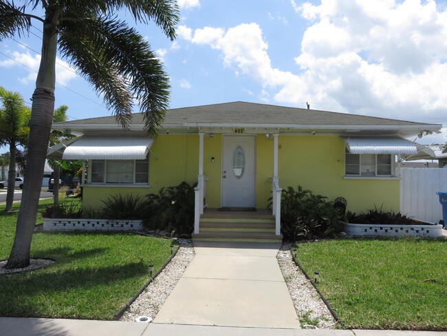 Primary Photo - 402 W Ocean Ave