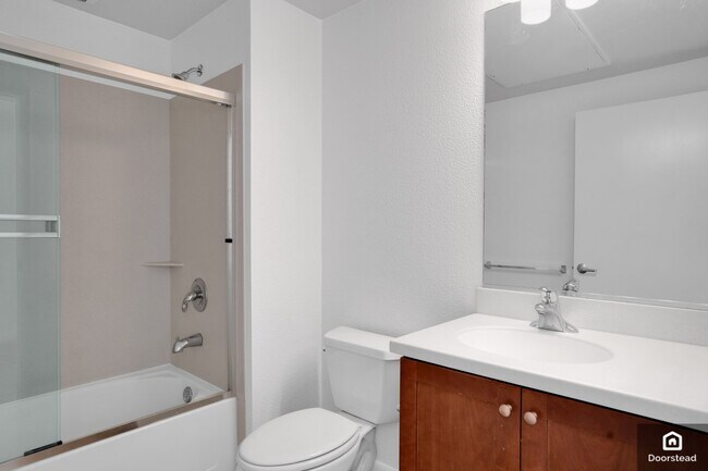 Building Photo - 6466 Hollis St