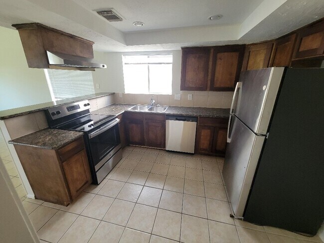 Building Photo - 9914 Towne Brook Ln