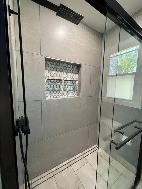 Building Photo - 1202 Lafayette Dr SW