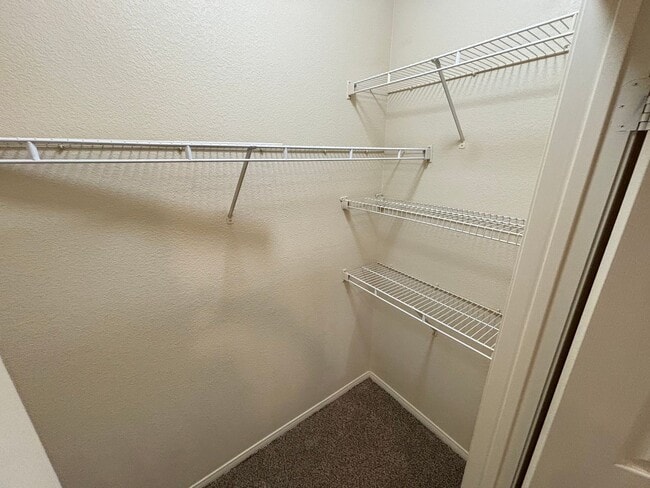 Building Photo - Fantastic 2Bed/2Bath Condo in Southwest Area