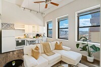 Building Photo - 309 Vine St