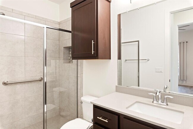 Building Photo - 12905 Padua Dr