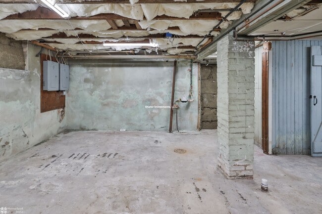 Building Photo - 67 W Laurel St