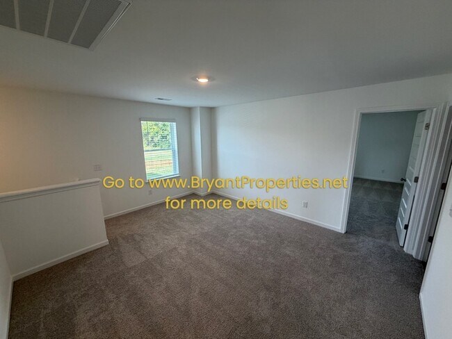 Building Photo - Single Family