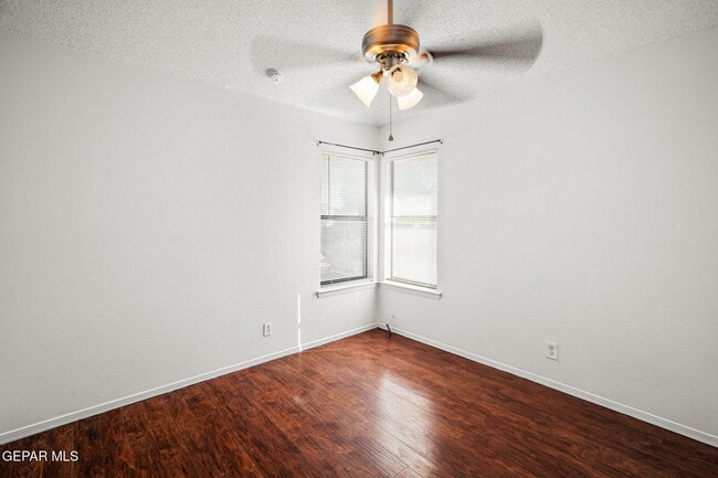 Building Photo - 2904 Lake Champlain St