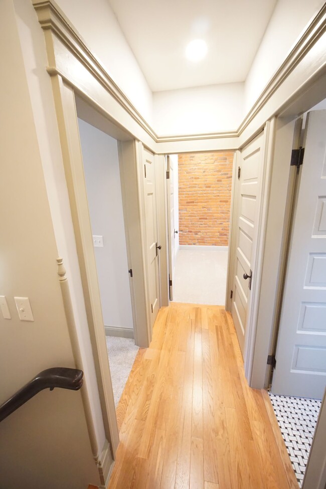 2nd floor hallway - 1295 Kutchins Pl