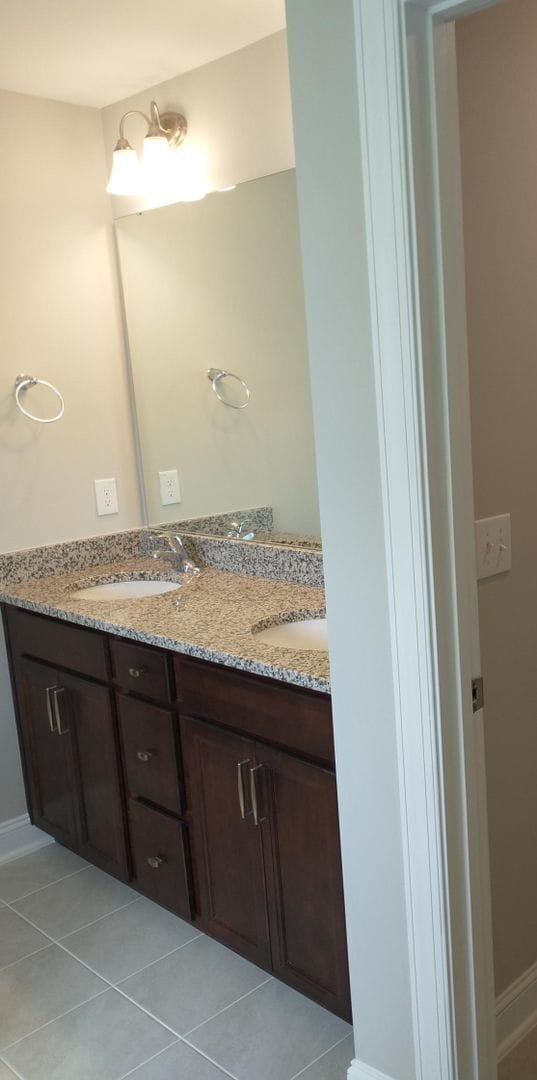 Building Photo - Coming Soon - Gorgeous Home with 4 bedroom, 2.5 bath and large loft area!