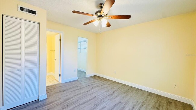 Building Photo - 9015 Westchester Cir