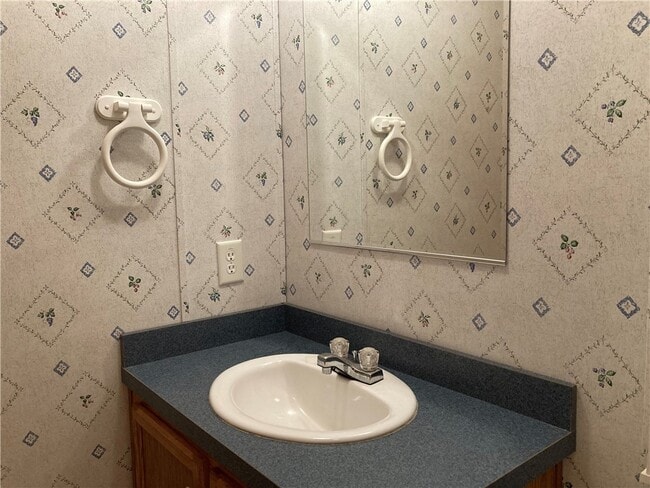 Building Photo - 1447 Rochester St