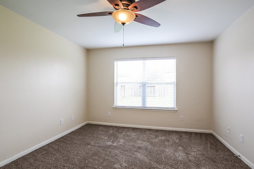 Building Photo - 7123 Northchase Ln