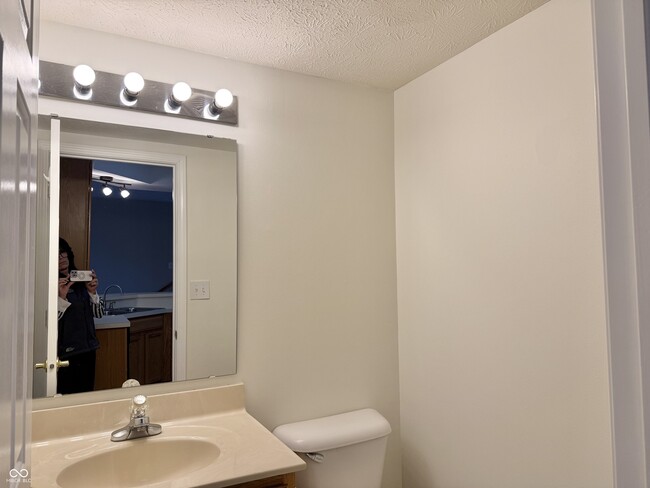 Building Photo - 8272 Enclave Blvd