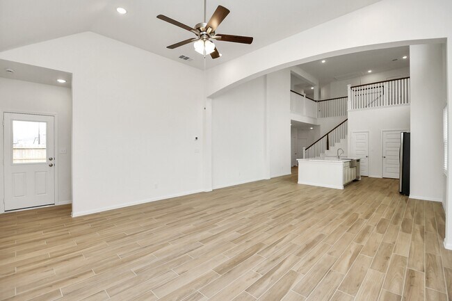 Building Photo - 2431 WAYBREAD Ln