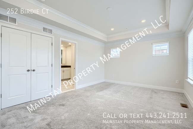Building Photo - 252 Birdie Ct