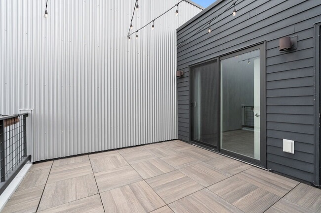 Building Photo - Modern Luxury Condo for Rent in Bozeman, MT