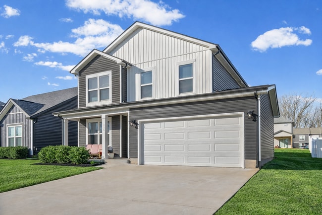 Building Photo - Pet Friendly Three Bedroom!