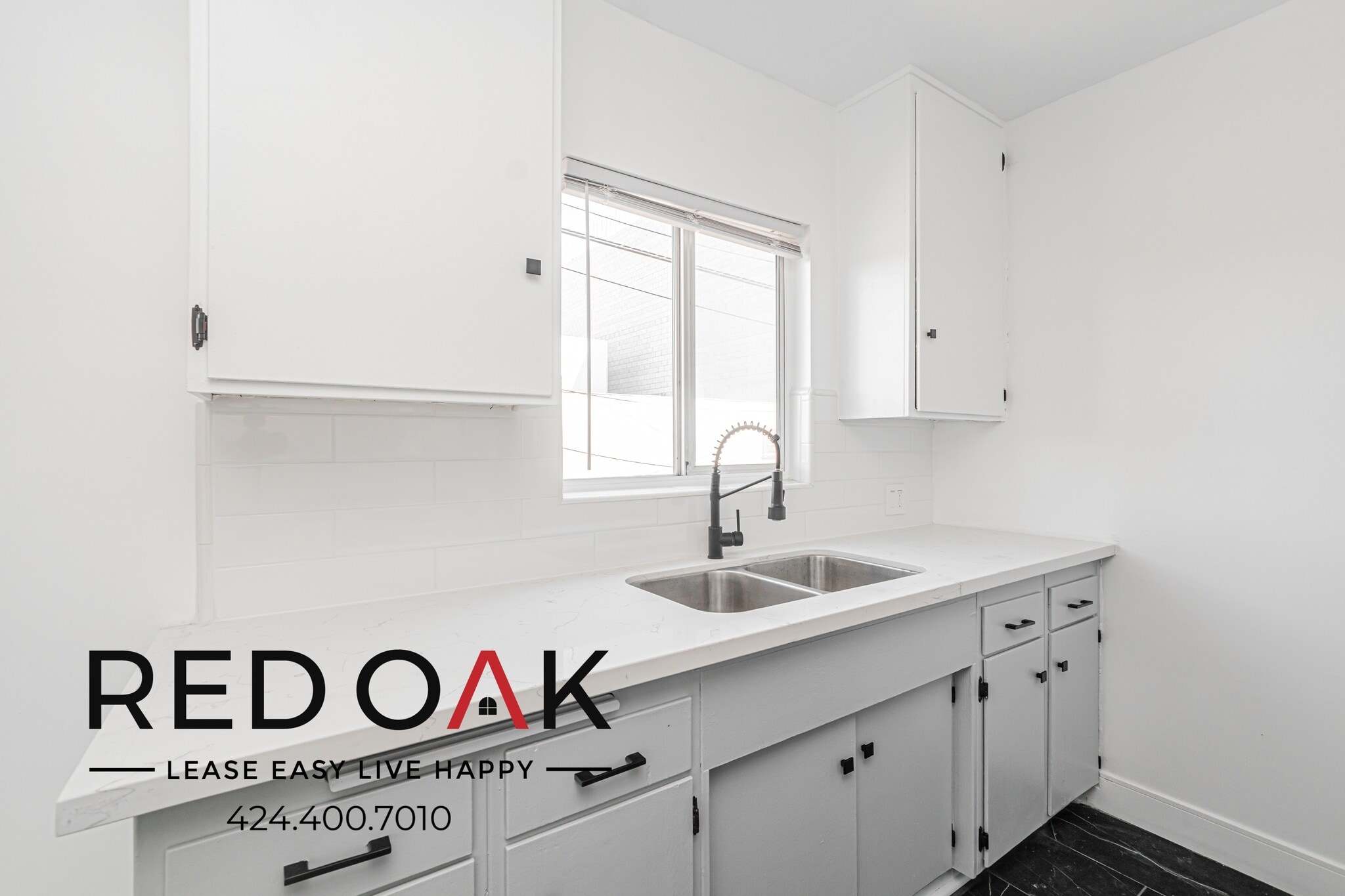 Building Photo - 8514 Sherwood Dr