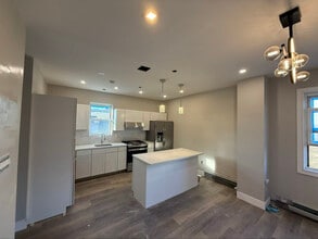 Building Photo - 1700 77th St