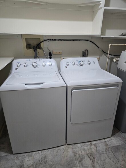 Laundry - 121 Treetops Dr