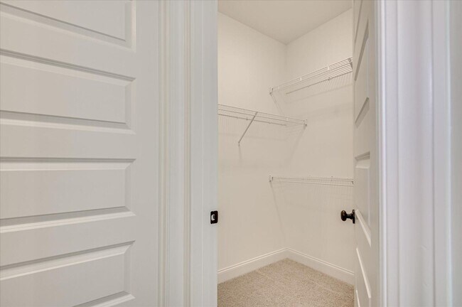 Building Photo - 136 Tanager Ln