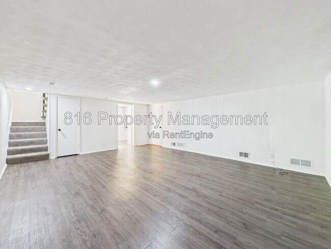 Building Photo - 2835 Tepee Ave