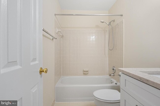 Building Photo - 13620 Canal Vista Ct