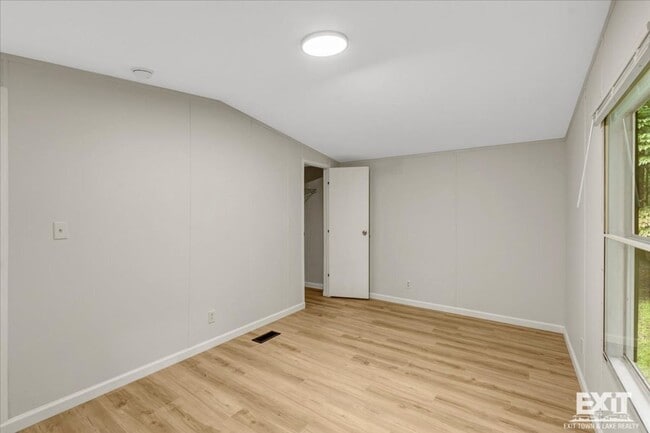 Building Photo - Welcome to Your Fresh Start at 139 Cookout...